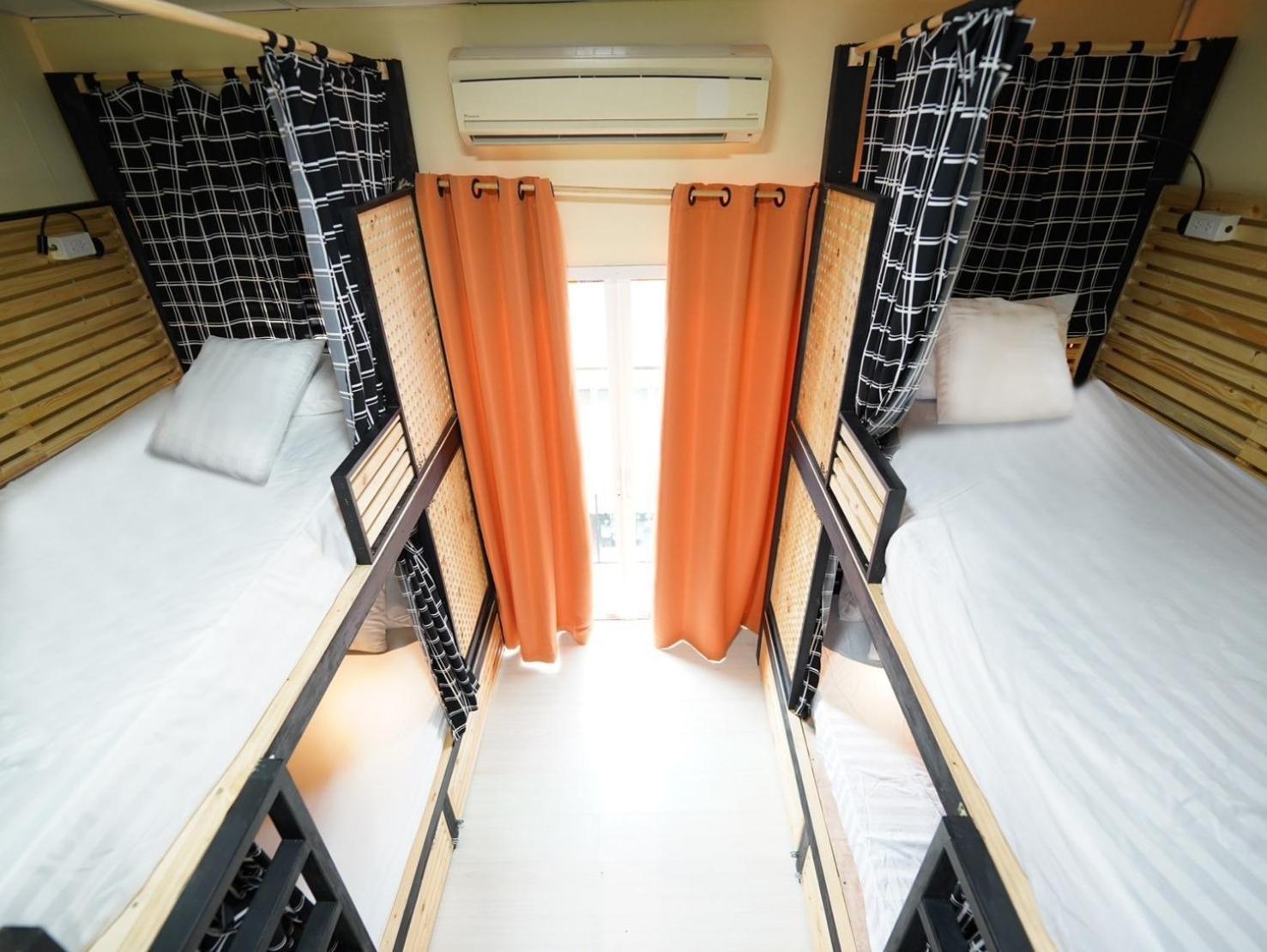 Ez Sleep @ Ratchada 19 Vandrarhem Bangkok Exteriör bild